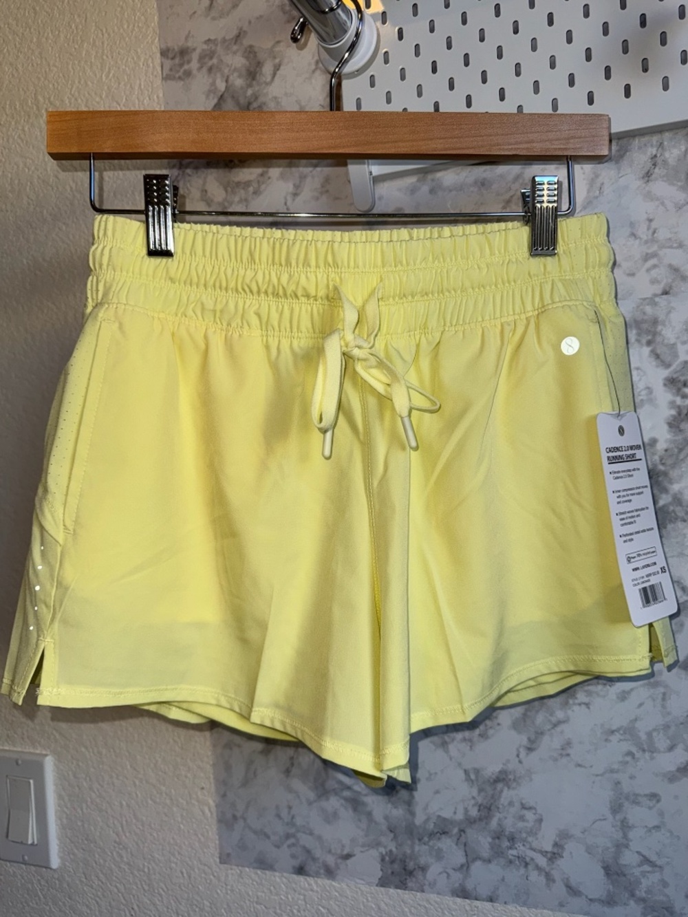 NWT! Layer 8 Cadence 2.0 Woven Running Short - Size XS